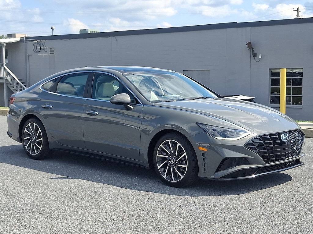 Used 2021 Hyundai Sonata Limited Sedan