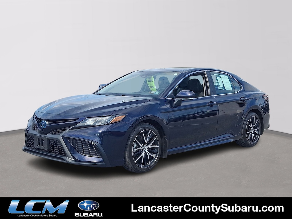 Used 2022 Toyota Camry SE Hybrid Sedan