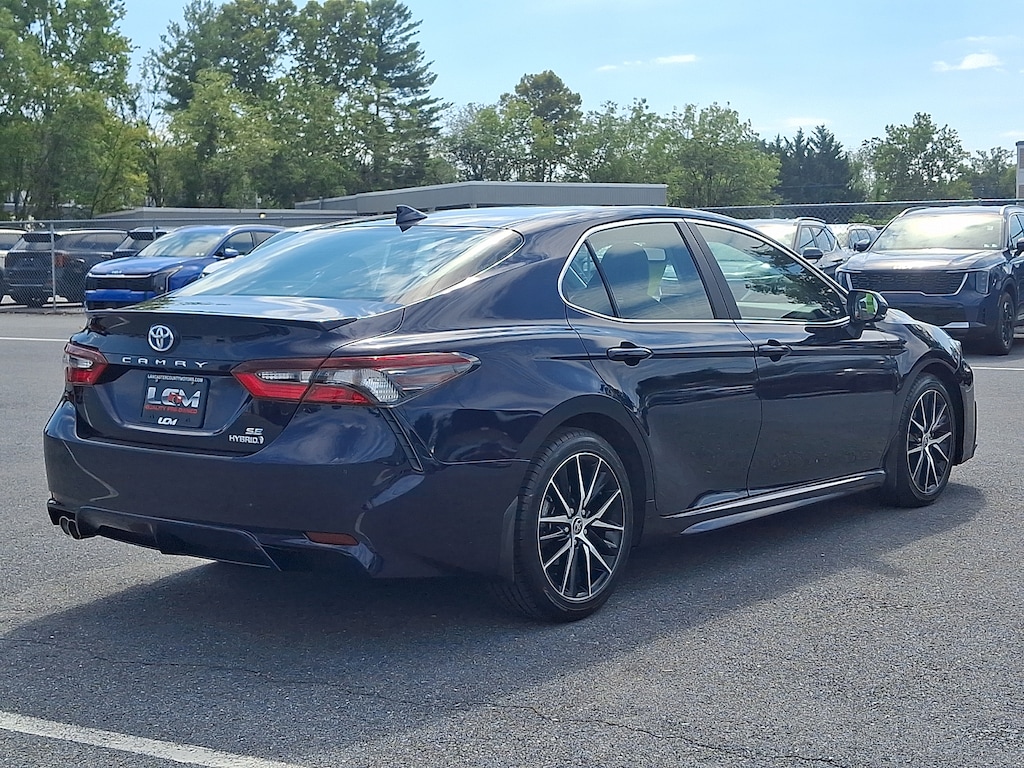 Used 2022 Toyota Camry SE Hybrid Sedan