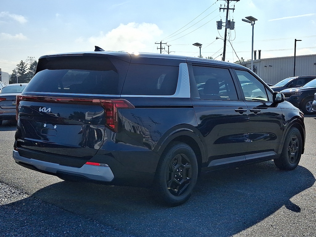 New 2026 Kia Carnival MPV LX Passenger Van