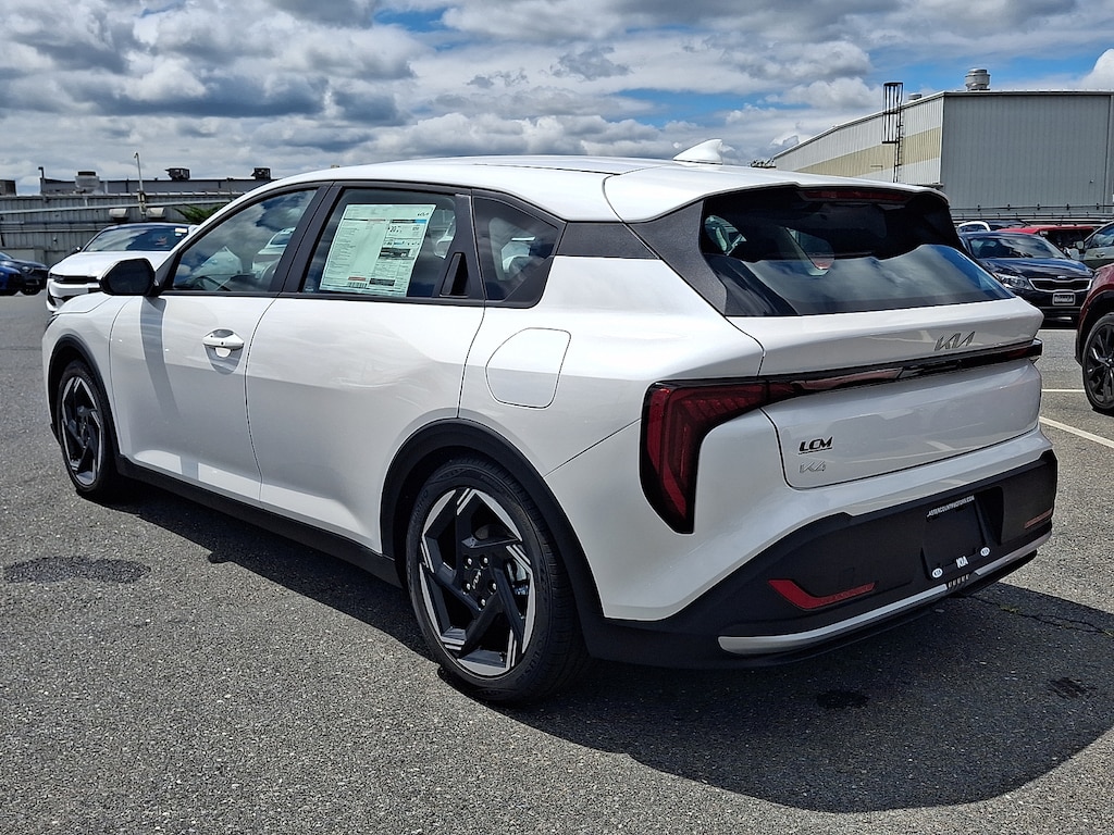 New 2026 Kia K4 EX Hatchback