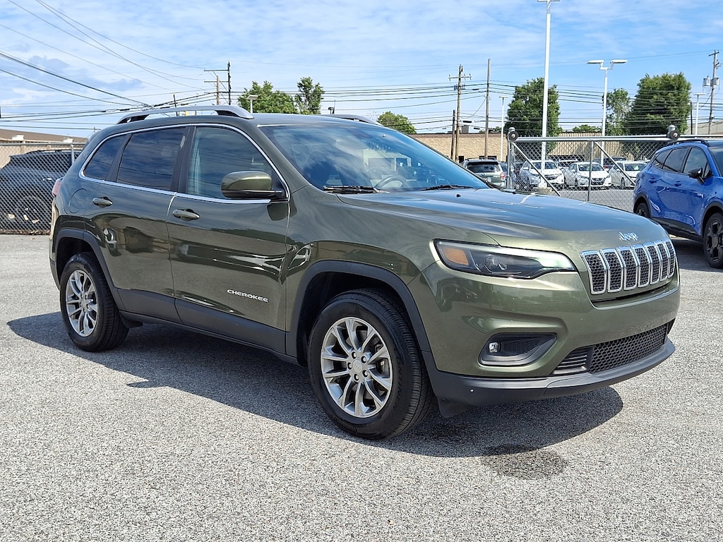 Used 2019 Jeep Cherokee Latitude Plus 4x4 Sport Utility