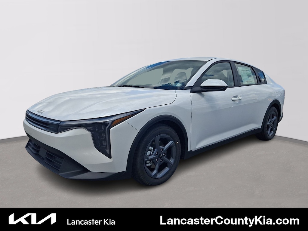 New 2026 Kia K4 LXS Sedan