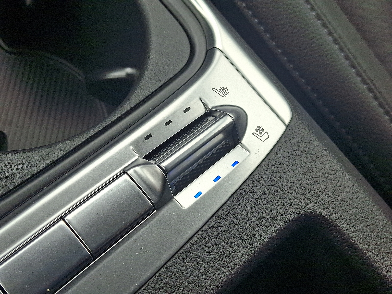 2026 Kia Carnival SX Prestige - Photo 16