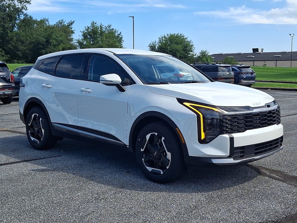 New 2027 Kia Sportage Hybrid S SUV