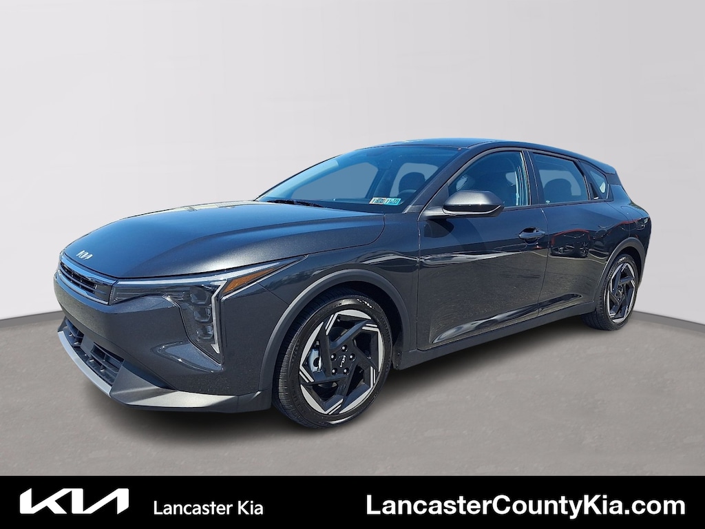 New 2026 Kia K4 EX Hatchback