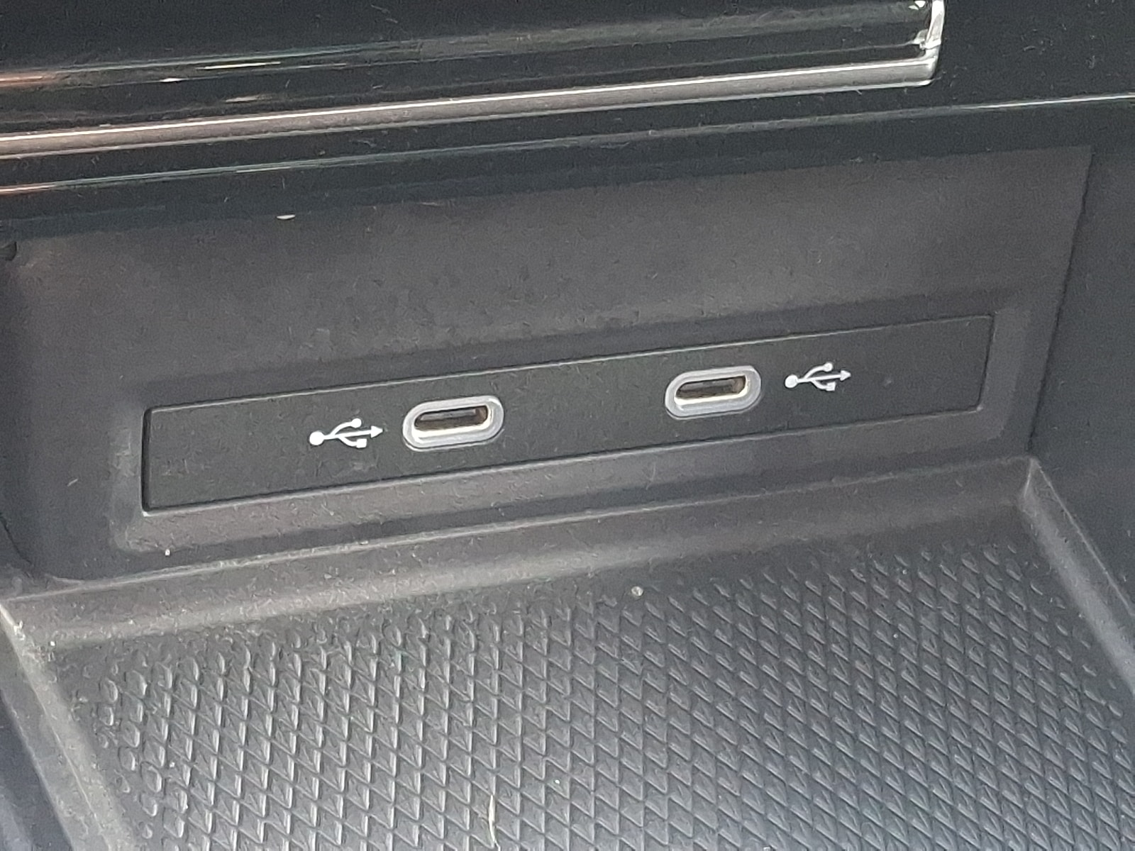 2024 Volkswagen Atlas SE w/Tech - Photo 24