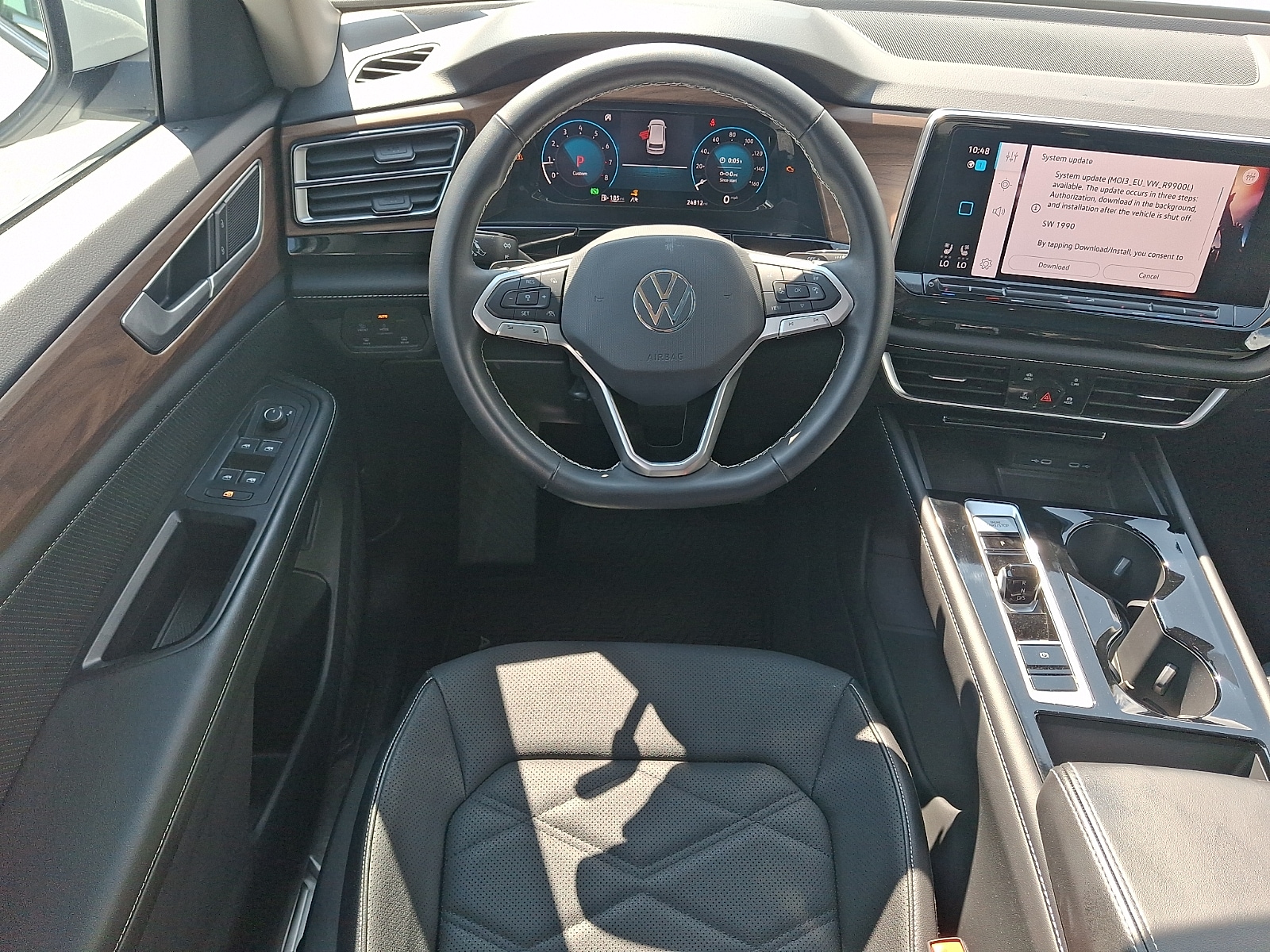 2024 Volkswagen Atlas SE w/Tech - Photo 11
