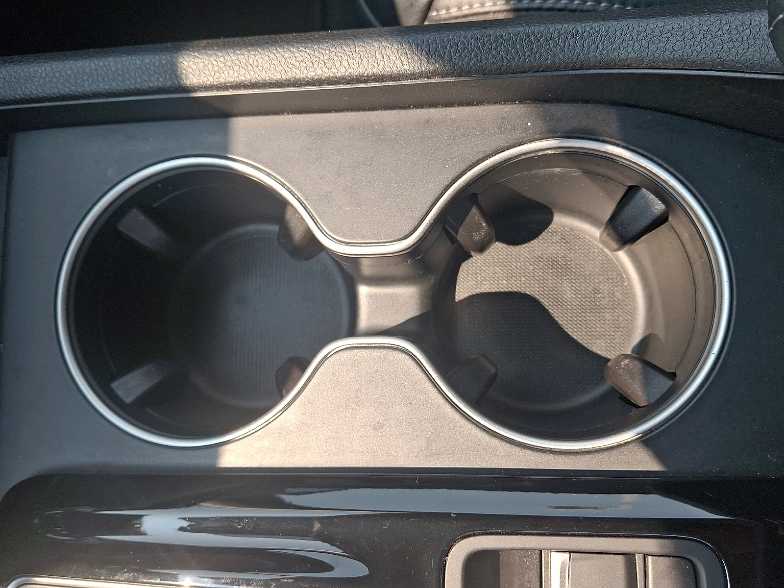 2023 Honda Pilot Touring - Photo 23