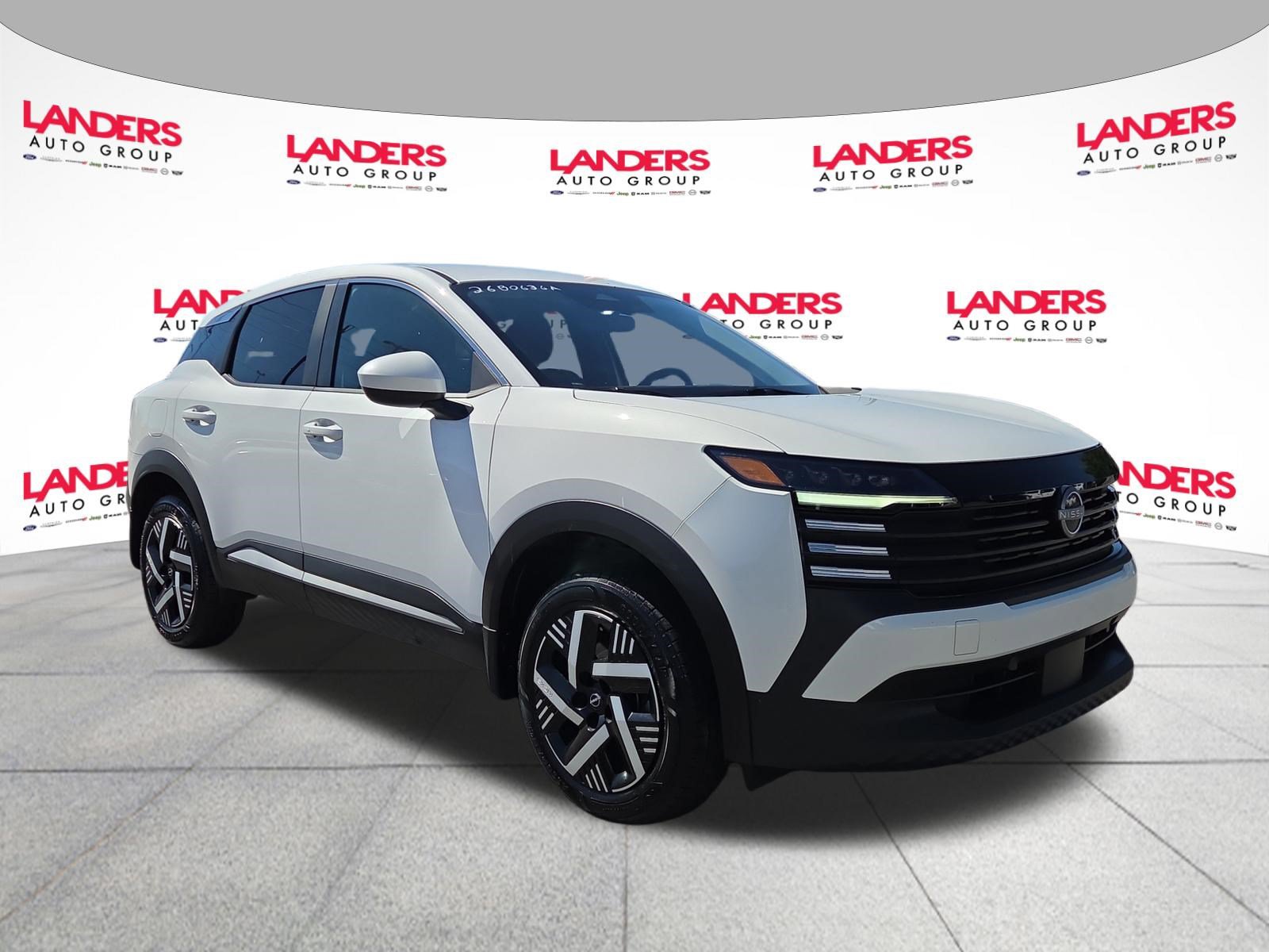 Used 2025 Nissan Kicks SV SV FWD