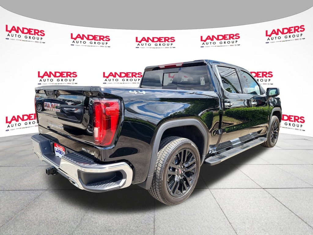 Used 2024 GMC Sierra 1500 SLT 4WD Crew Cab 147 SLT