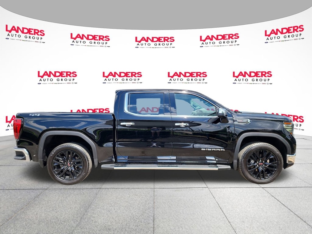 Used 2024 GMC Sierra 1500 SLT 4WD Crew Cab 147 SLT