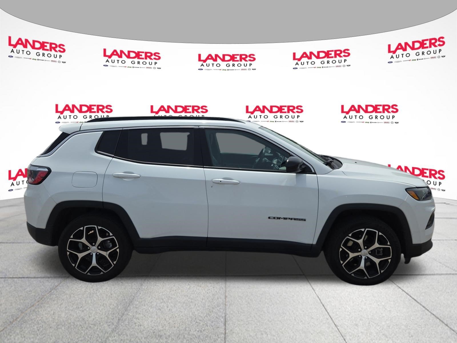 Used 2024 Jeep Compass Latitude with VIN 3C4NJDBN1RT605311 for sale in Covington, TN