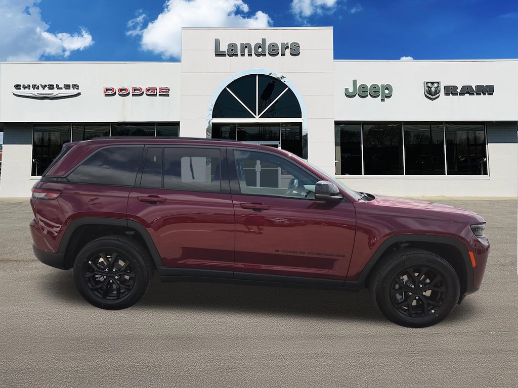New 2026 Jeep Grand Cherokee LAREDO ALTITUDE 4X4 Sport Utility