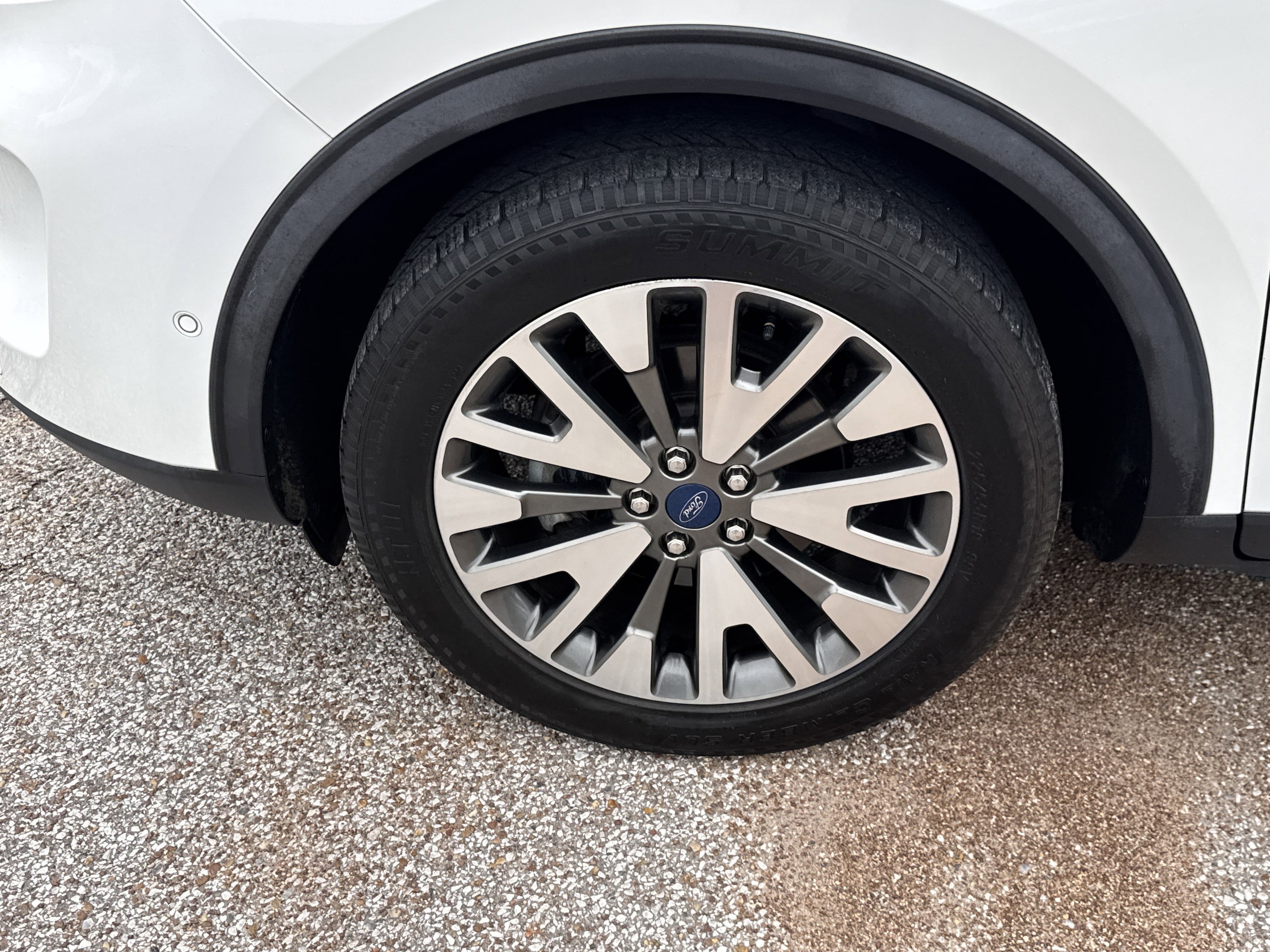 2020 Ford Escape Titanium - Photo 9
