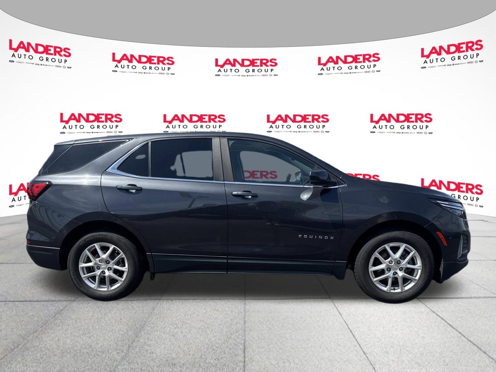 Used 2022 Chevrolet Equinox LT with VIN 3GNAXKEV6NS133658 for sale in Collierville, TN