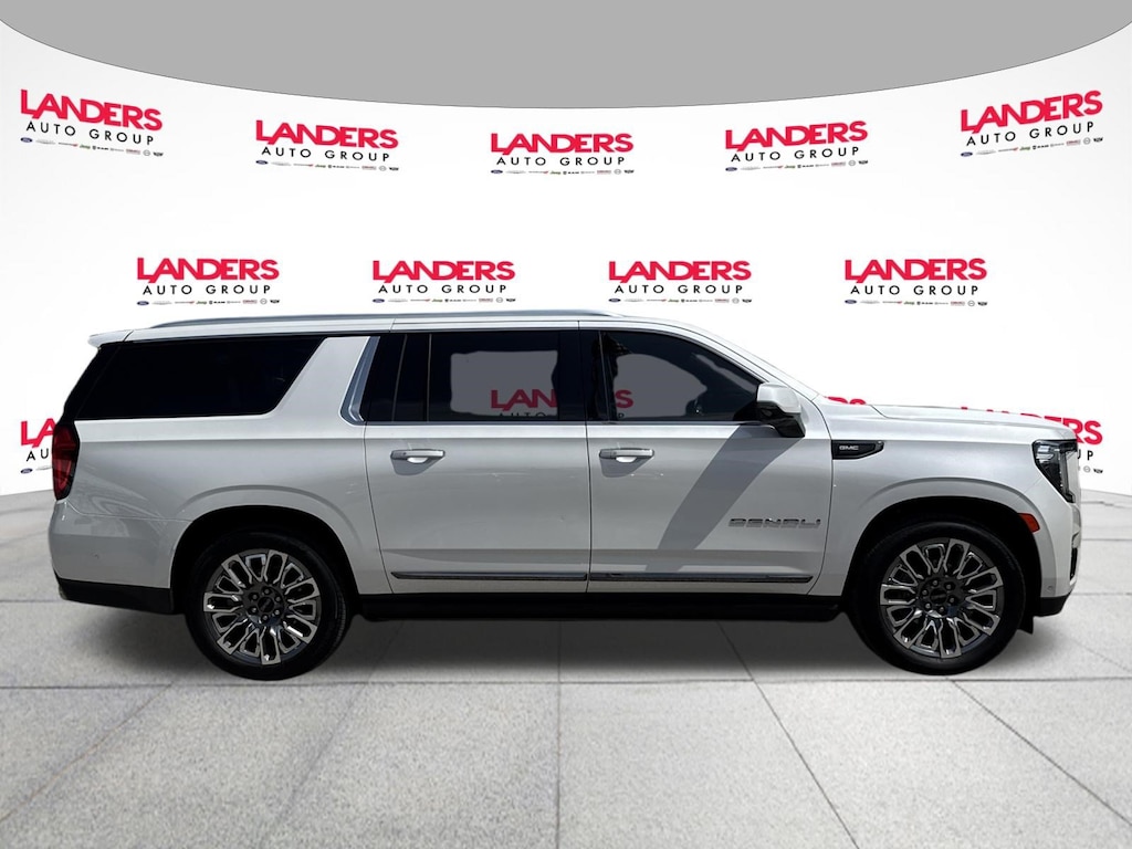 Used 2023 GMC Yukon XL Denali Ultimate SUV