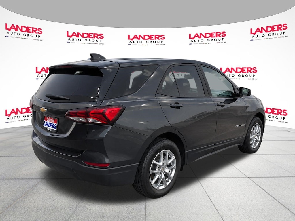 Used 2022 Chevrolet Equinox LS SUV