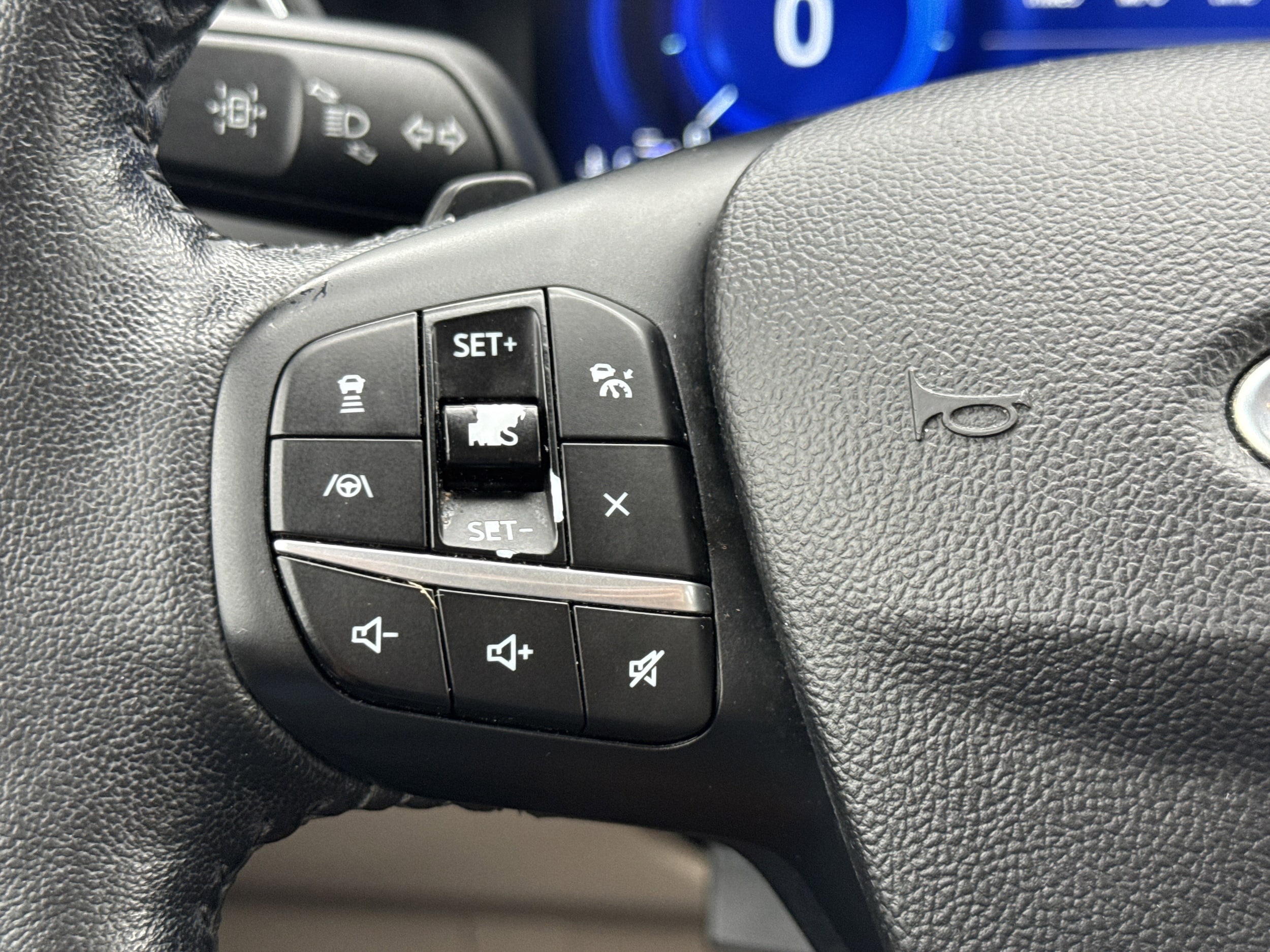 2020 Ford Escape Titanium - Photo 16