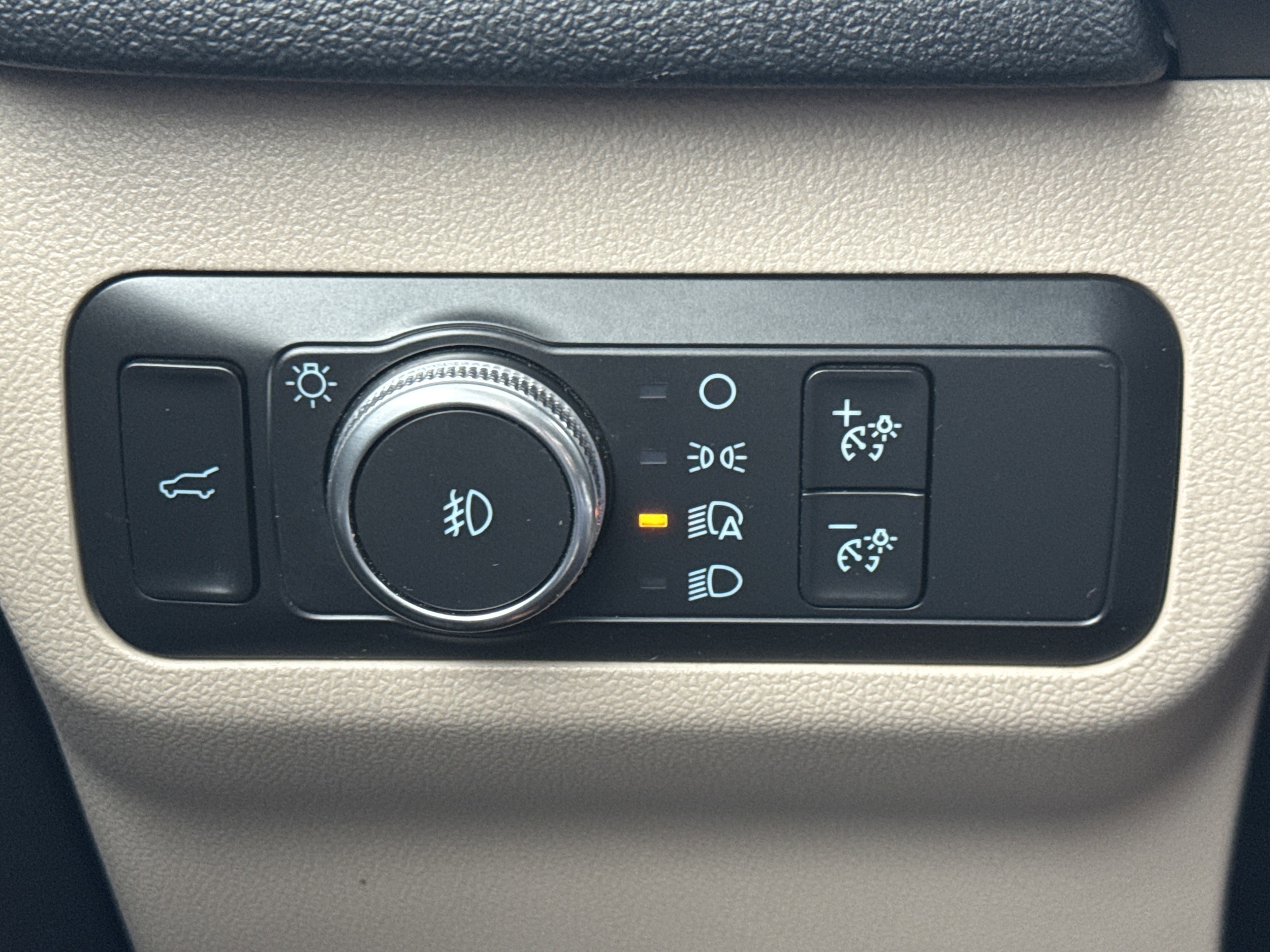 2020 Ford Escape Titanium - Photo 23