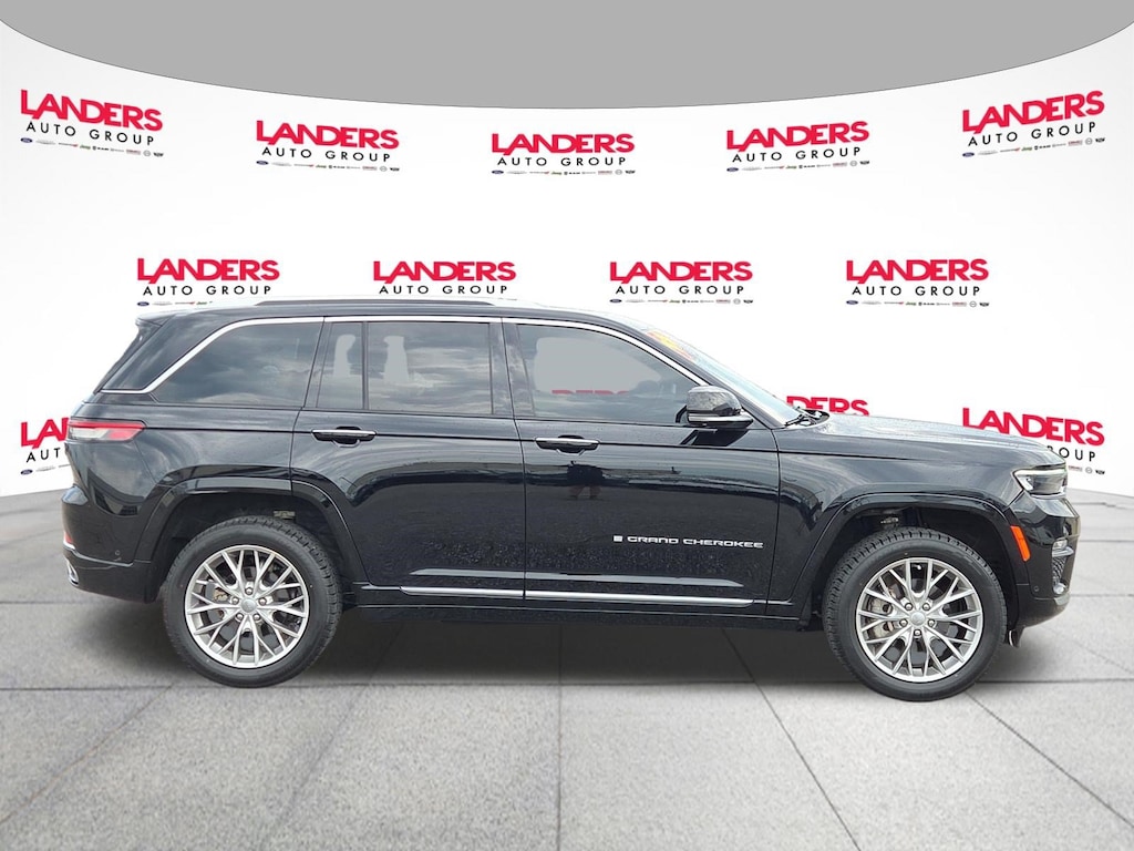 Used 2023 Jeep Grand Cherokee Summit Summit 4x4