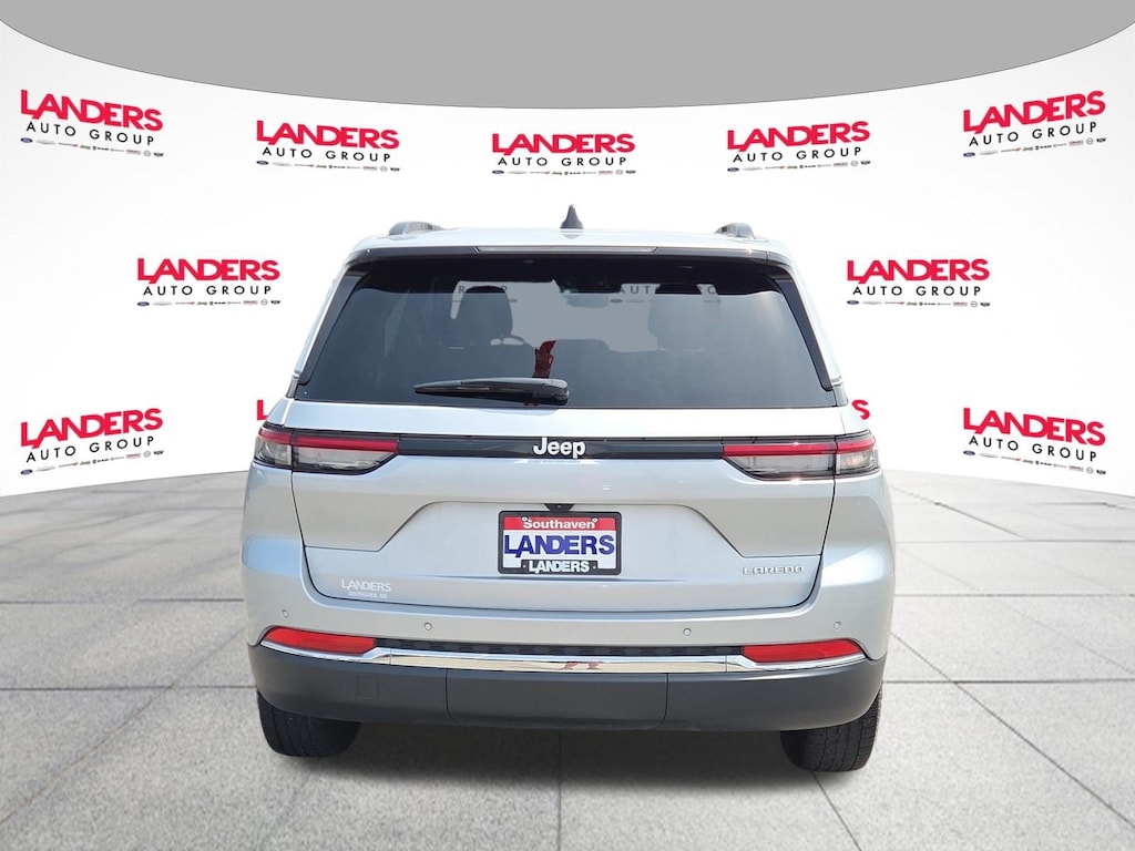 Used 2025 Jeep Grand Cherokee Laredo Laredo 4x2