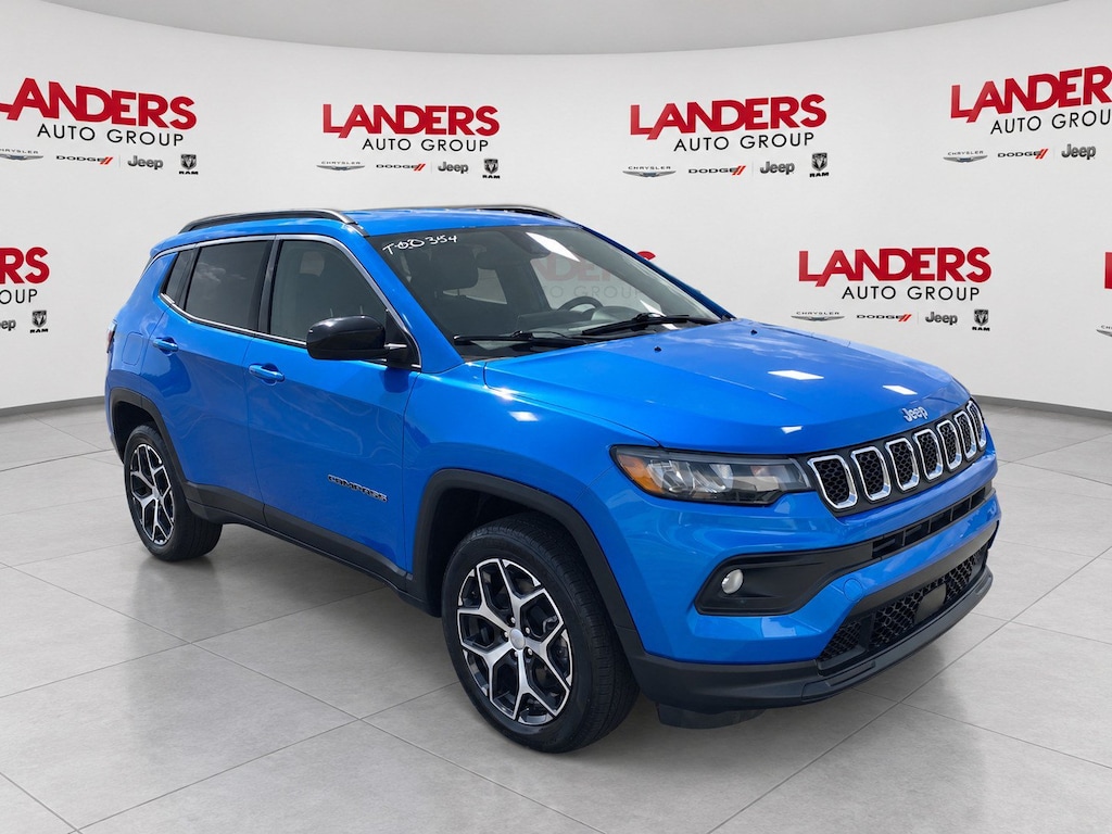 Used 2024 Jeep Compass Latitude Latitude 4x4