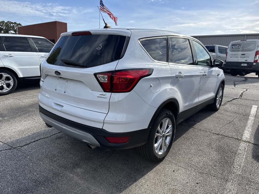 Used 2019 Ford Escape SE SE FWD