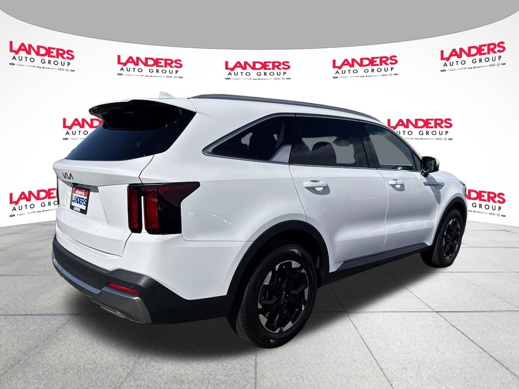 Used 2025 Kia Sorento S S FWD