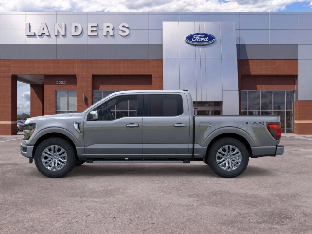 New 2026 Ford F-150 XLT XLT 4WD SuperCrew 5.5 Box