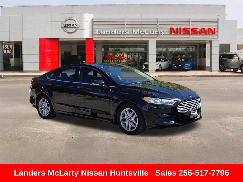 Used 2016 Ford Fusion SE Sedan