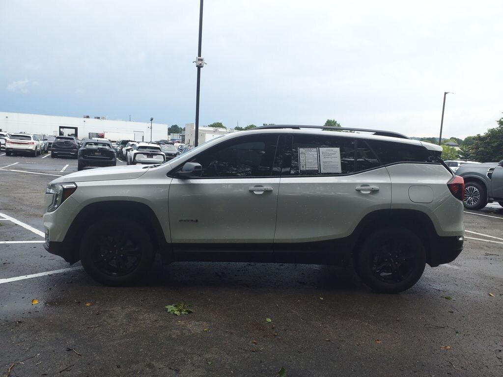Used 2022 GMC Terrain AT4 SUV