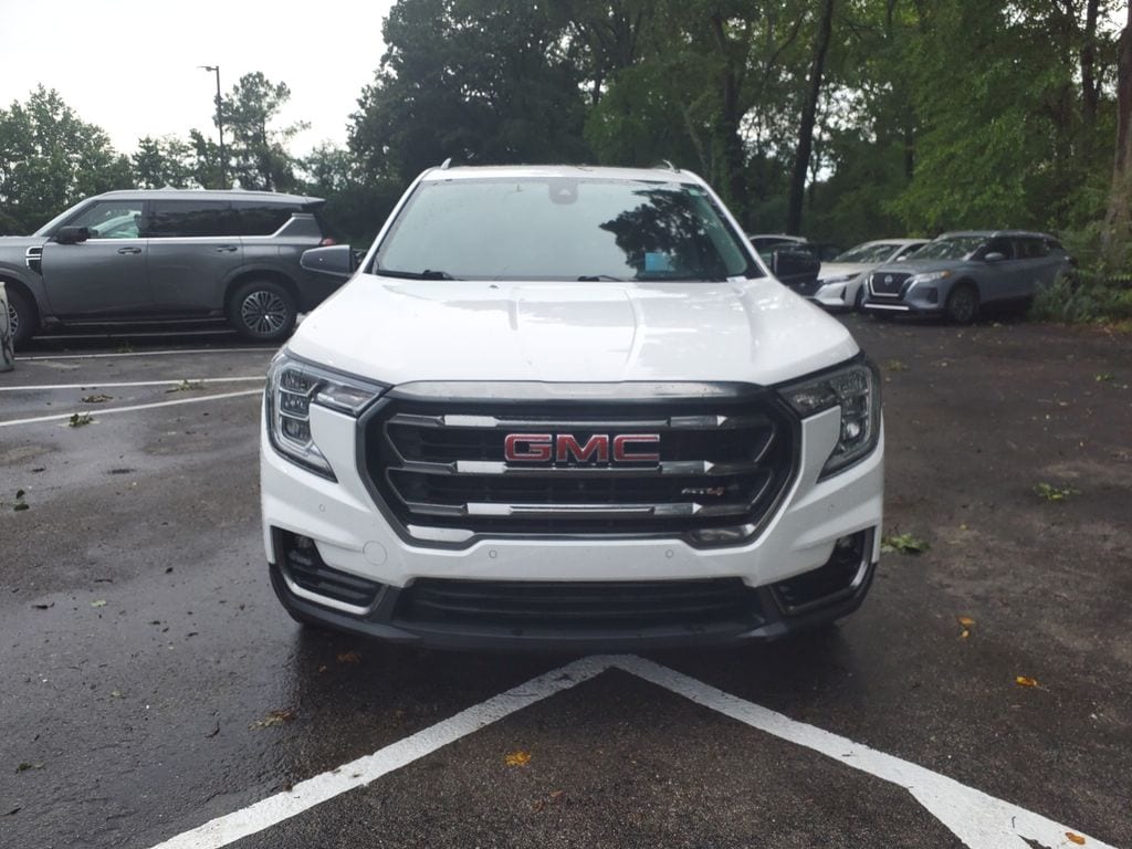 Used 2022 GMC Terrain AT4 SUV