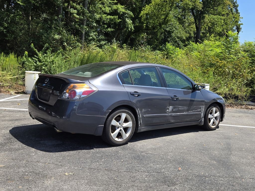 Used 2008 Nissan Altima 3.5 SE Sedan