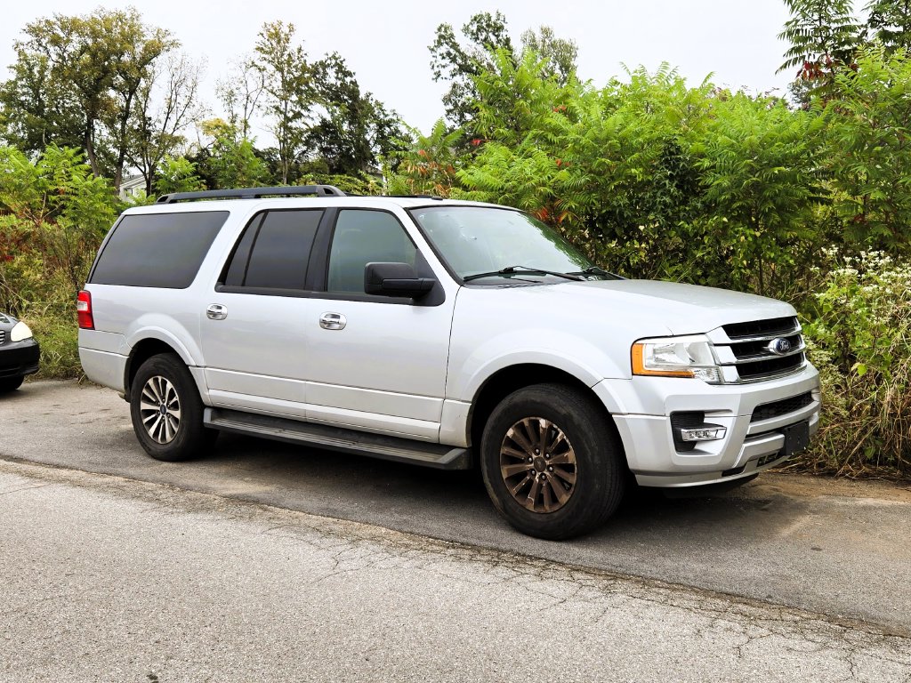 Used 2017 Ford Expedition EL XLT SUV