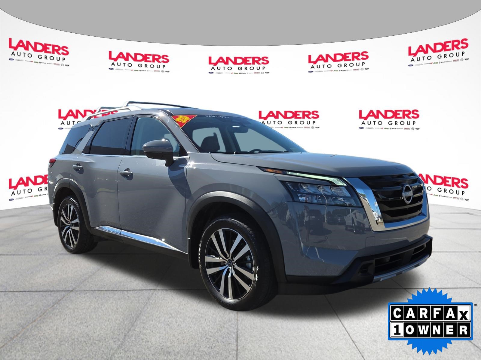 2025 Nissan Pathfinder Platinum
