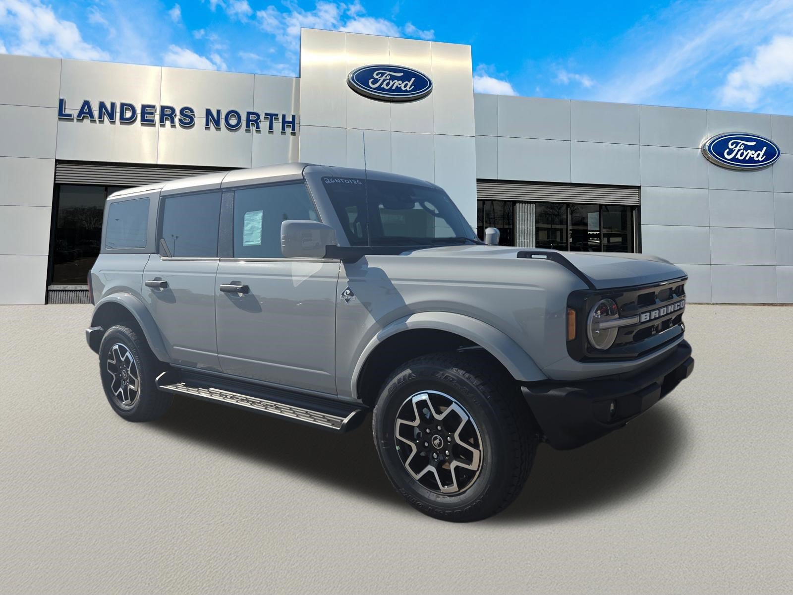 2026 Ford Bronco Outer Banks&reg; SUV