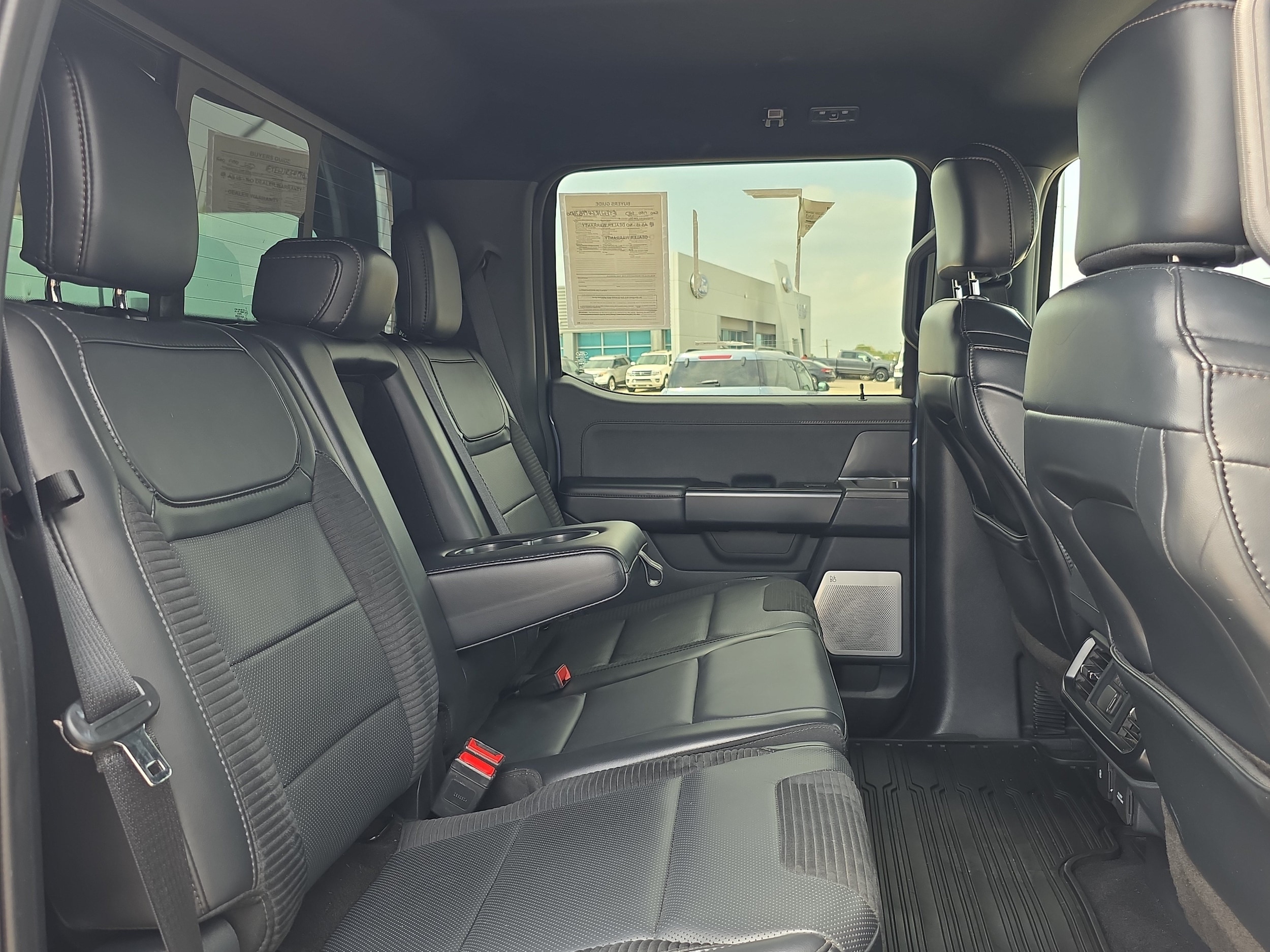 2023 Ford F-150 Raptor - Photo 13