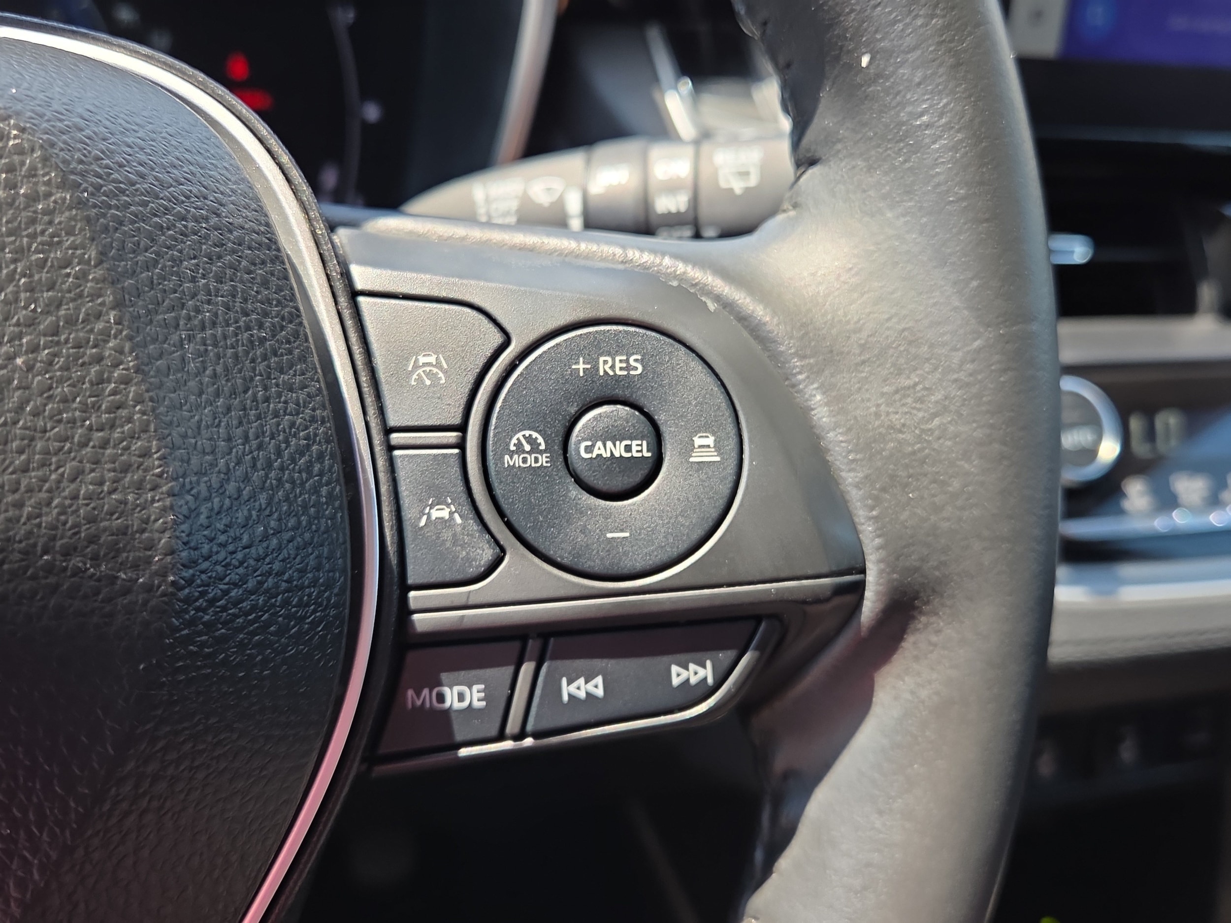 2024 Toyota Corolla Cross XLE - Photo 20