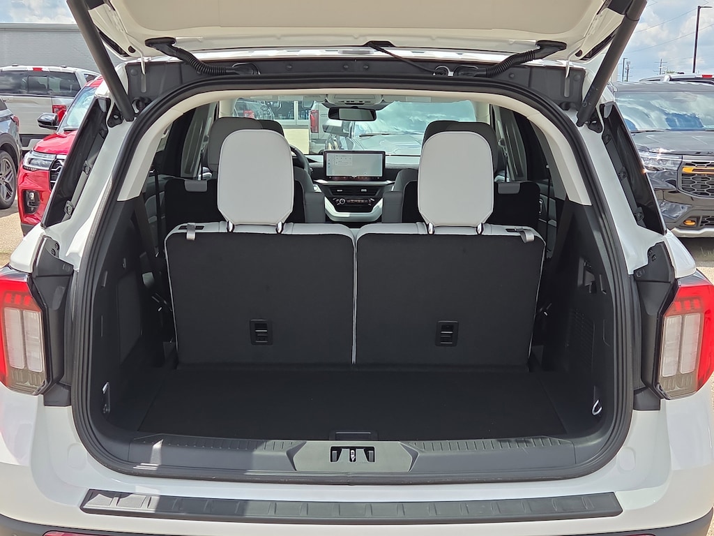 New 2026 Ford Explorer Platinum SUV