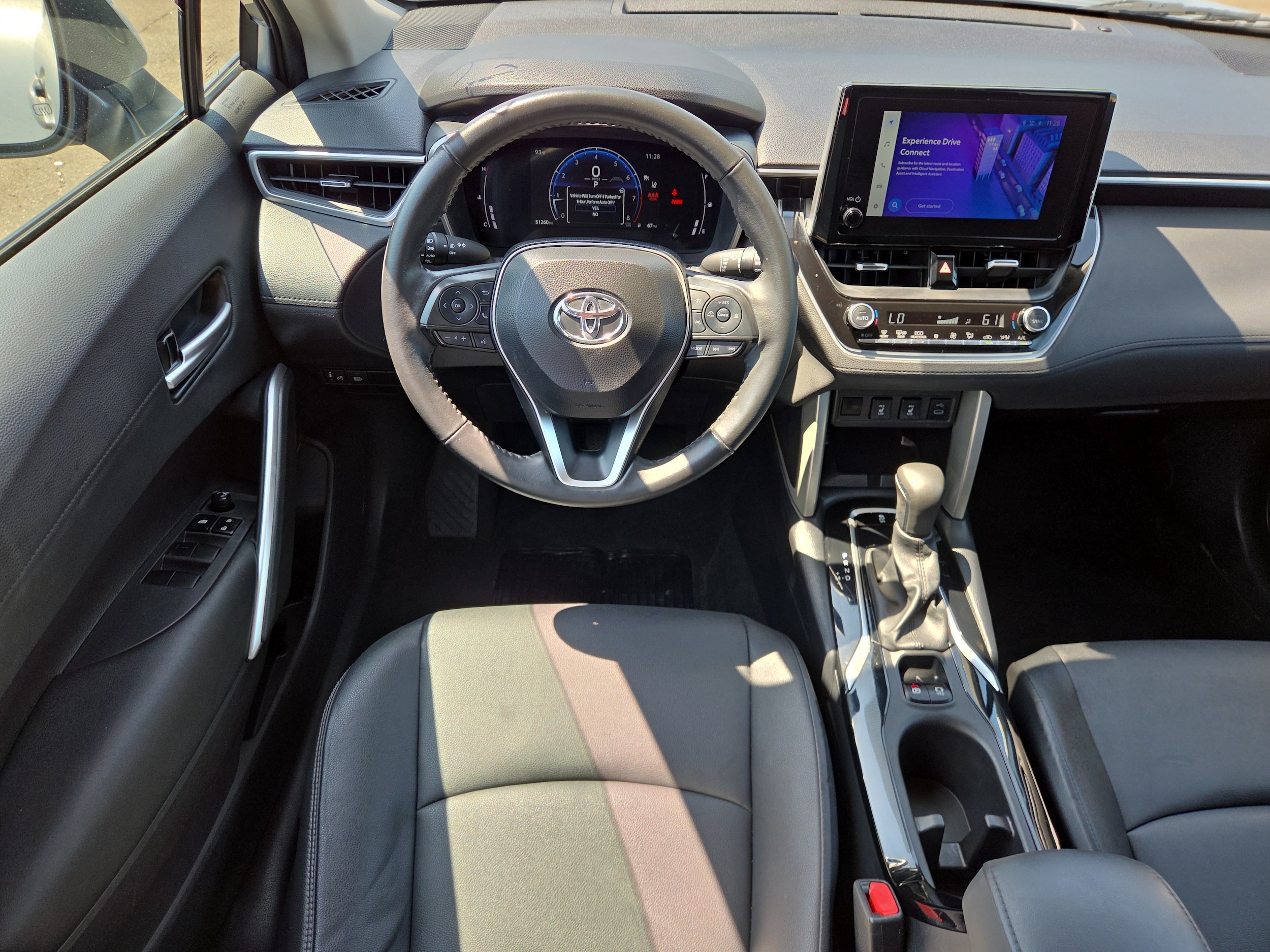 2024 Toyota Corolla Cross XLE - Photo 12
