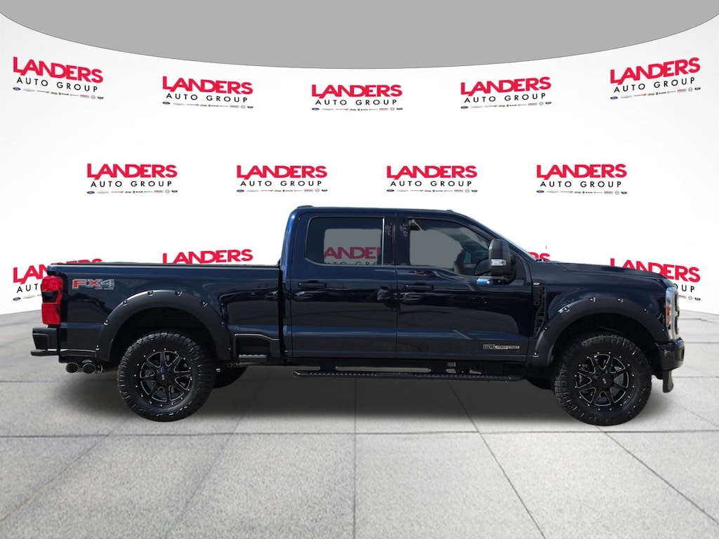 Used 2023 Ford F-250 XLT Truck Crew Cab