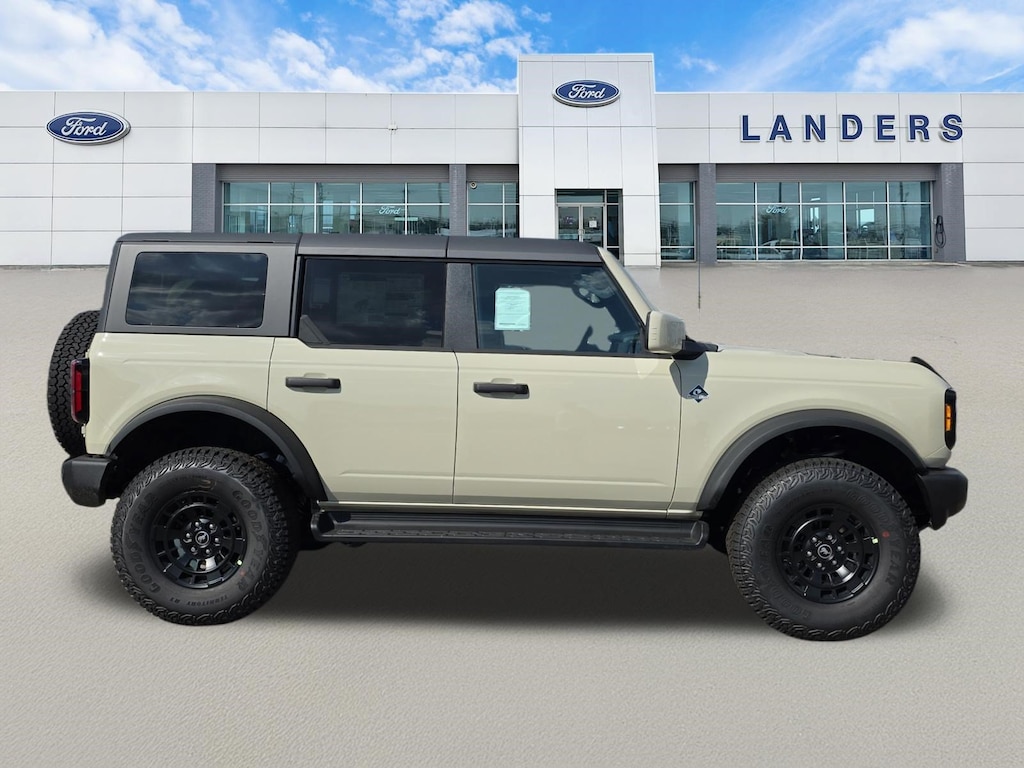 New 2026 Ford Bronco Outer Banks SUV