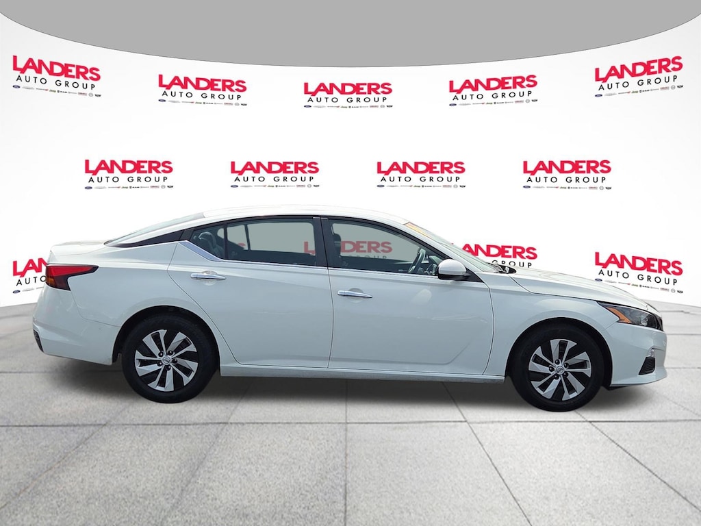 Used 2022 Nissan Altima 2.5 S Sedan