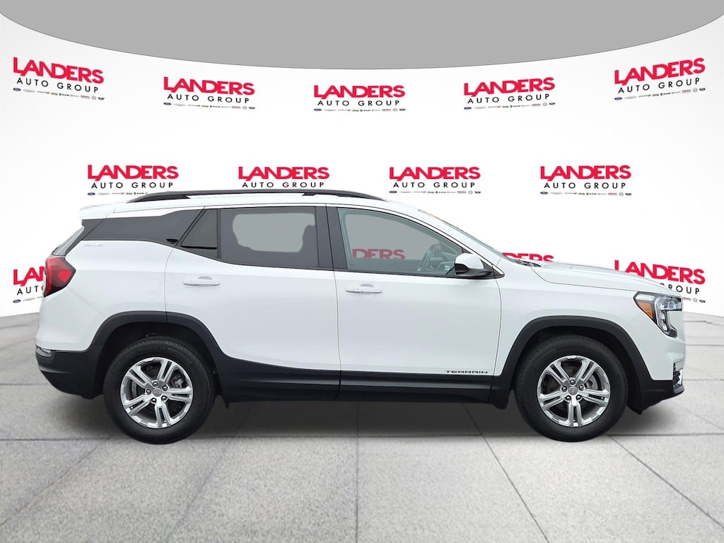 Used 2024 GMC Terrain SLE FWD SLE