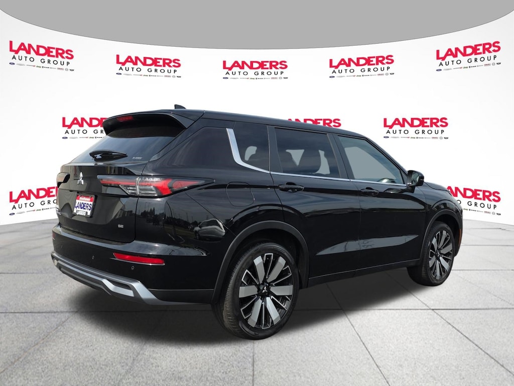 Used 2025 Mitsubishi Outlander SE SE S-AWC