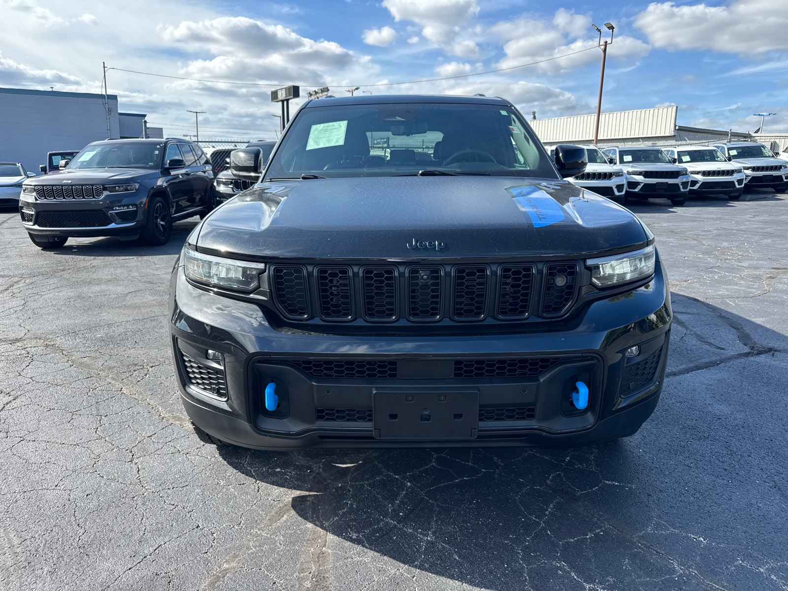Used 2023 Jeep Grand Cherokee Trailhawk 4xe with VIN 1C4RJYC64P8784701 for sale in Kansas City