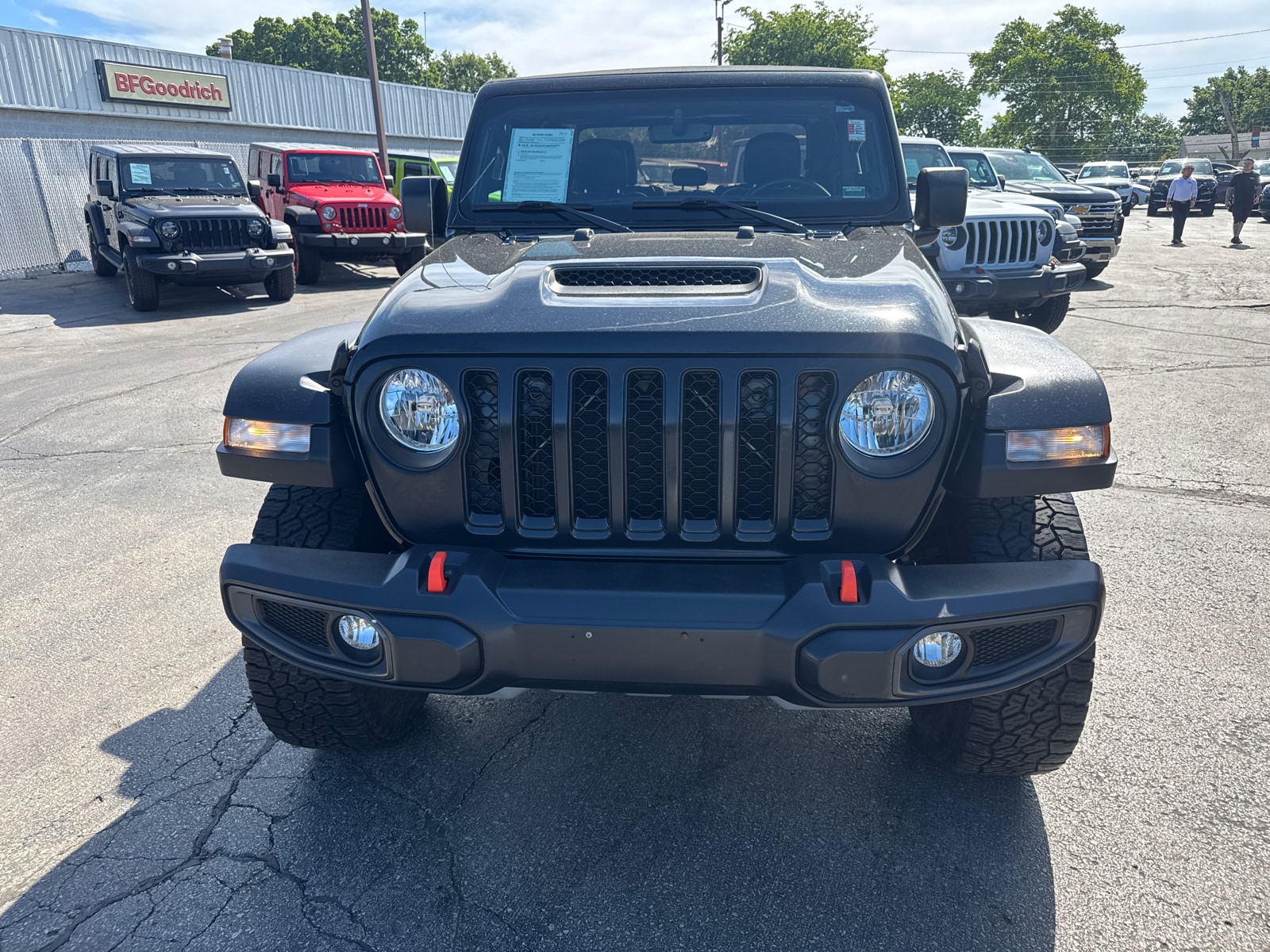Used 2022 Jeep Gladiator Mojave with VIN 1C6JJTEG3NL163831 for sale in Kansas City