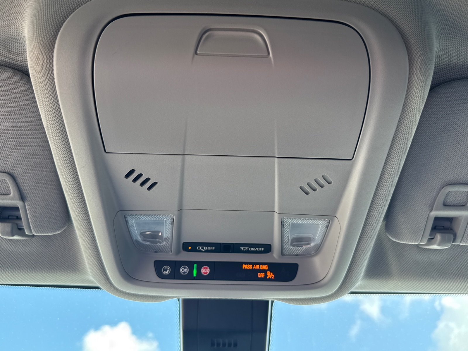 2022 Chevrolet Equinox LT - Photo 10