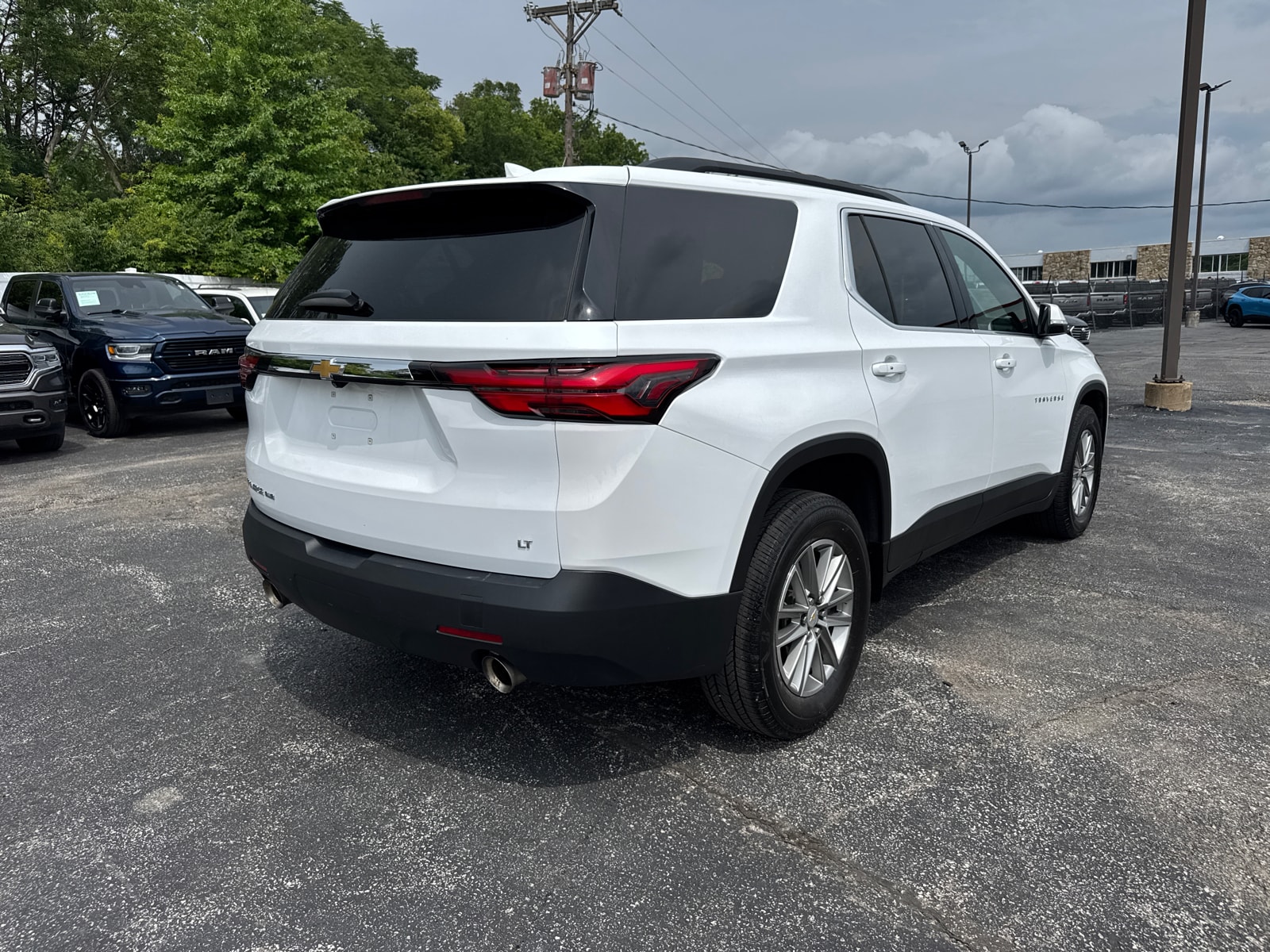 2023 Chevrolet Traverse 1LT - Photo 5